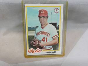 lot 200 image: Tom Beaver Card in a protective sleeve