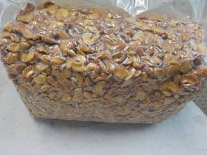 lot 359 image: 12 12 lb. Bag Honey Roasted Cashews Halves and Pieces