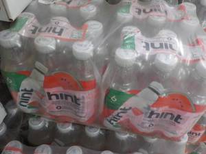 lot 372 image: 24 pack Hint Water Infused with Watermelon Essence 16 oz bottles