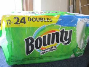 lot 153 image: Bounty Paper Towels - 12 rolls