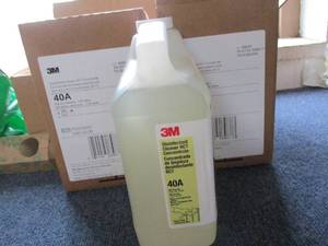 lot 249 image: 3M 40A Disinfectant Cleaner - 2 bottles