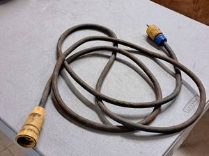lot 237 image: Heavy Duty Power Cord