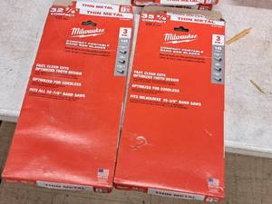 lot 631 image: Lot of (2) Milwaukee 32-78 Thin Metal Compact Portable Band Saw Blades 18 TPI 2-pack