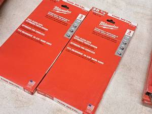 lot 638 image: Lot of (2) Milwaukee 35-38 Thin Metal Compact Portable Band Saw Blades 18 TPI 3-pack