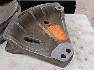 lot 277 image: Greenlee #5026302 3-12 Shoe Bender Conduit Pipe Bending Attachment