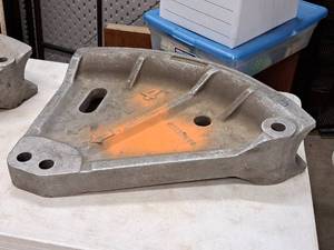 lot 281 image: Greenlee #5026305 4-12 Shoe Bender Conduit Pipe Bending Attachment
