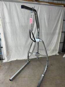 lot 25 image: MSRP $800 Lumex 2960B Bariatric Trapeze Heavy Duty Patient Transfer Lift - Like New Condition Very Heavy To Move Around