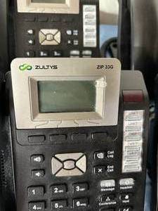 lot 52 image: Lot of 10 Zultys ZIP 33G Gigabit Session Initiation Protocol Calling SIP Phone - In Good Condition