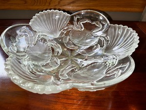 lot 44 image: Crab And Clam Shell Serving Bowl Measuring 13 X 4