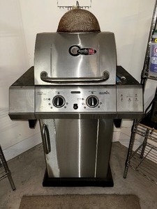 lot 146 image: Charbroil Gourmet Tru Infrared Grill