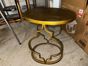 lot 160 image: Vintage Metal End Table Measuring 16 12 X 12 12 X 20