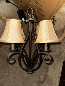 lot 163 image: Vintage Chandelier Measuring 20 X 14 Approximately
