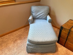lot 230 image: Light Blue Cloth Chaise Lounge Measuring 3 Inches High By 29 Inches Wide By 58 Inches Deep.
