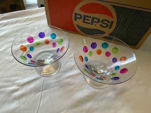 lot 188 image: Set Of 10 Colorful Dot Fun Parfait Dishes