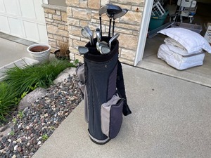 lot 180 image: Set Of Master McGregor Golf Clubs With Bag