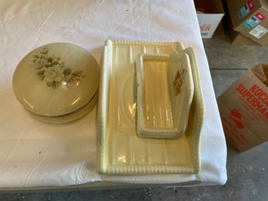 lot 334 image: Antique Floral Makeup Dishes