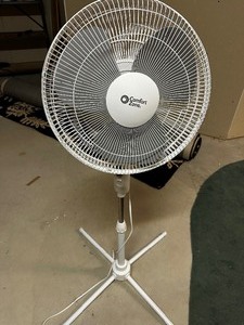 lot 258 image: Comfort Zone Freestanding Room Fan