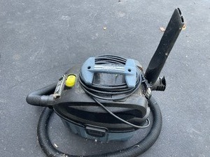 Performance Shop Vac 5 HP, 4 Gallon, Dual Turbo Motor. Comes with Hose and Wand Attachment. Tested and Is in Working Condition.