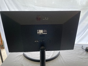 LG 28 Inch Monitor. Model Number 27MK60TM - B. Is Missing the Power Cord. The Power Input Is a DC 19 Volt 1.3 Amp.