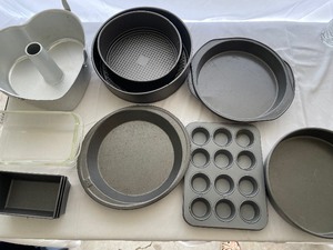 Miscellaneous Bakeware Items.