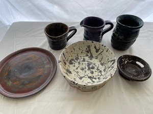 Six Pieces of Miscellaneous Pottery.