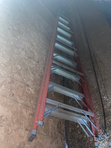Keller Fiberglass Stepladder Measuring 10 Feet