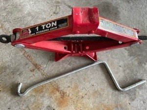 Big Red 1 Ton Scissor Jack