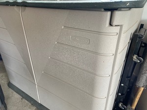 Rubbermaid Storage Garage Contents Not Included