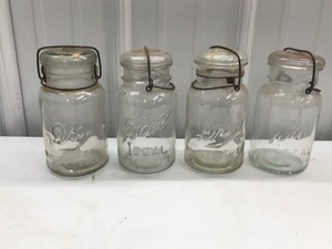 lot 150 image: Lot of 4 Vintage Canning Jars with Lids - Drey and Ball