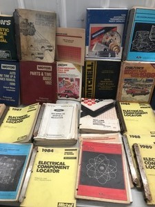 lot 185 image: Chilton - Motor Auto Service & Repair Books