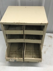 lot 202 image: 6 Drawer Parts Organizer