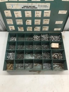 lot 206 image: Parts Organizer with Assortment of Screws