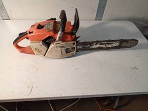 lot 79 image: Stihl chain saw