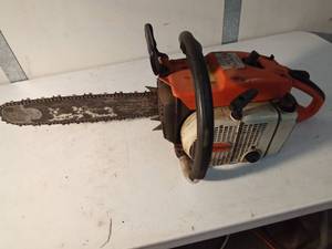 lot 80 image: Stihl chain saw