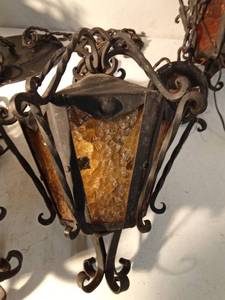 lot 65 image: 2 Boxes of hanging lights