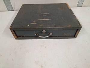 lot 52 image: Wood cash box with keys