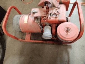 lot 25 image: Briggs and Straton generator