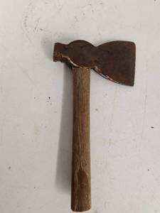 lot 20 image: Flint hatchet-made in USA