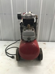 lot 247 image: Tool Shop 6 Gallon 2.5 hp Compressor