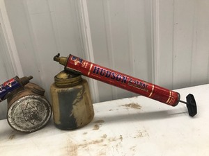 lot 258 image: 2 - Vintage Hudson Sprayers