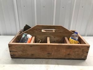 lot 322 image: Wood Handled Carpenter Box with Hardware