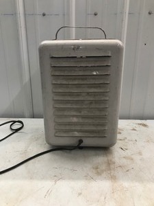 lot 337 image: Titan Electric Heater