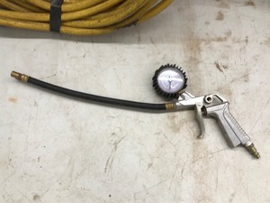 lot 342 image: Hydraulic Hoses & Air Gun Attachment
