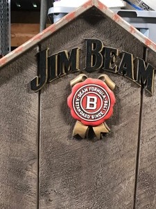 lot 8 image: Vintage Jim Beam Stand with 3 Shelves
