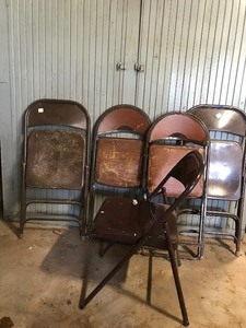 lot 351 image: 5 Metal Folding Chairs