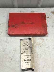 lot 378 image: Snap-On Compression Tester Kit