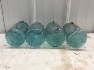 lot 381 image: 4 - Vintage Ball Mason Canning Jars with Glass Lids
