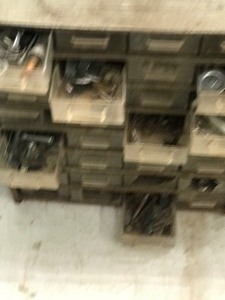 lot 405 image: 3 organizers-32 drawers-some broken