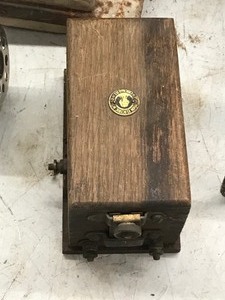 lot 406 image: Tub of Vintage items and more