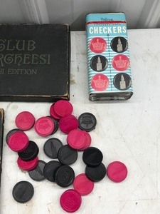 lot 508 image: Vintage Parcheesicheckers game